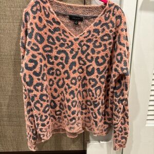 Ann Taylor V-Neck Sweater in Pink and Gray Leopard